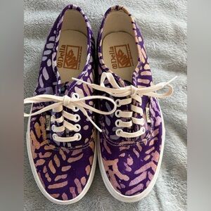 Vans X Della Unisex Low Top Sneakers in Purple with Pink Pattern.M7 W8.5 NWOT